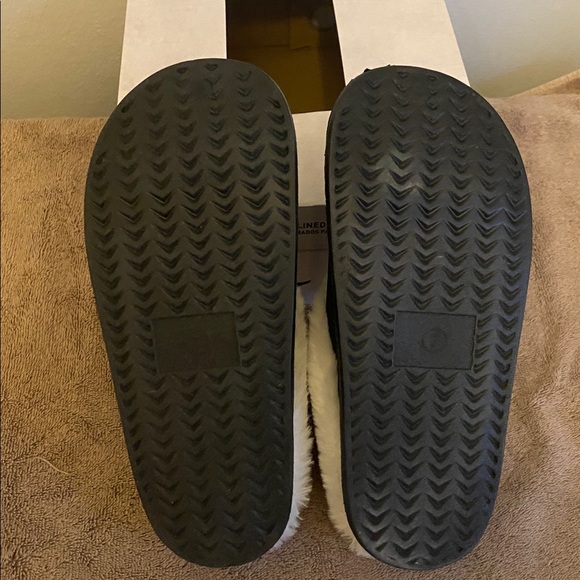 Clogs - Picture 5 of 9